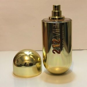 Carolina Herrera 212 VIP